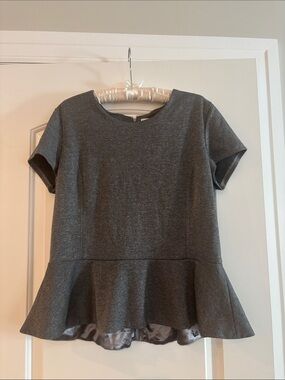 New York & Company Charcoal Gray Short-Sleeve Peplum Tunic